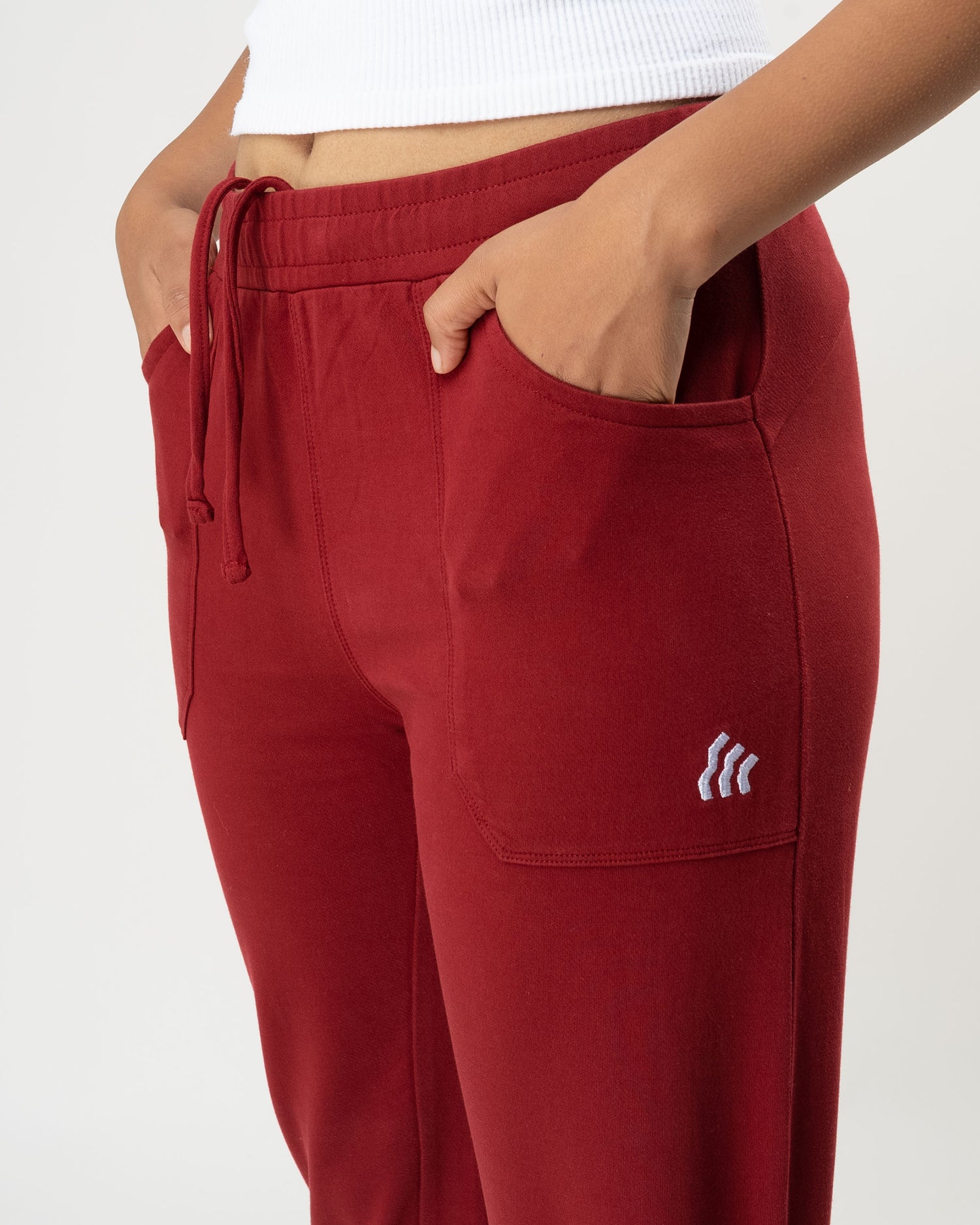Pants with pockets for women 